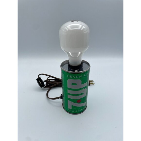Vintage 7-UP Soda Can Lamp With Bulb - Picture 1 of 8